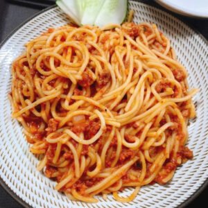Mỳ Ý Cay Với Xúc Xích